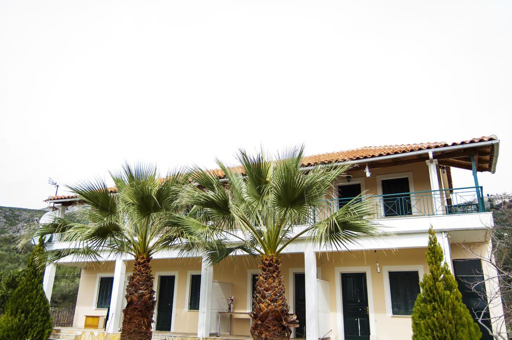 Green House Himare Luaran gambar