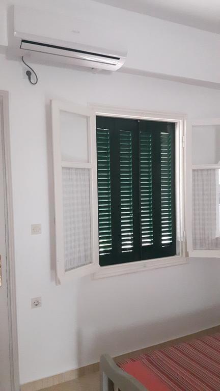 Green House Himare Luaran gambar