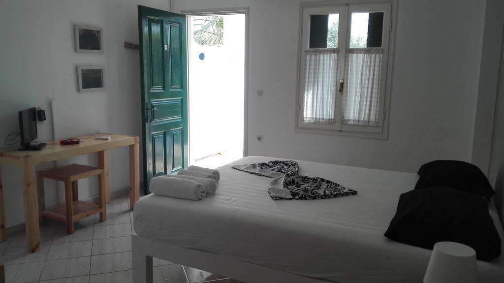 Green House Himare Luaran gambar