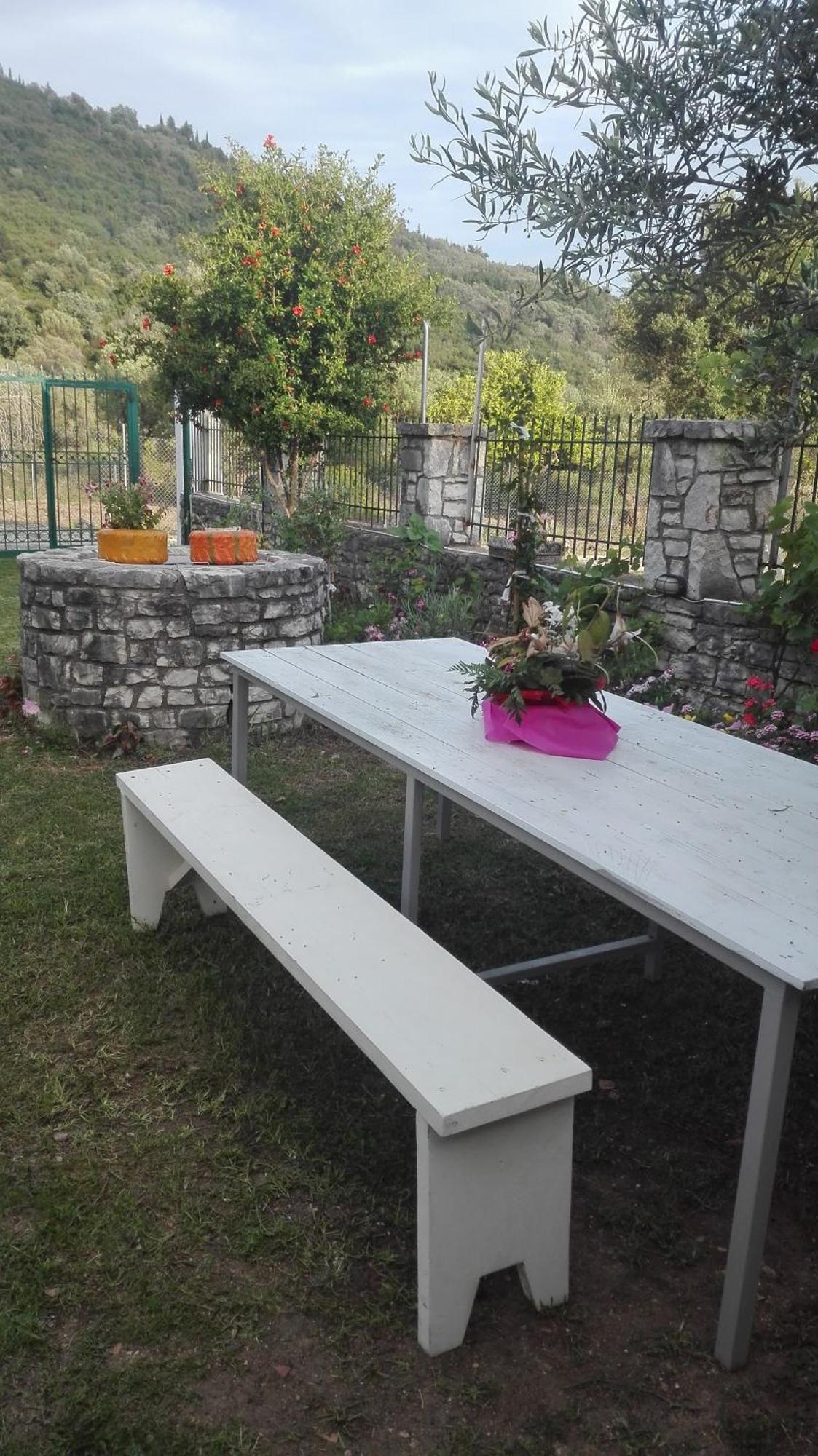 Green House Himare Luaran gambar