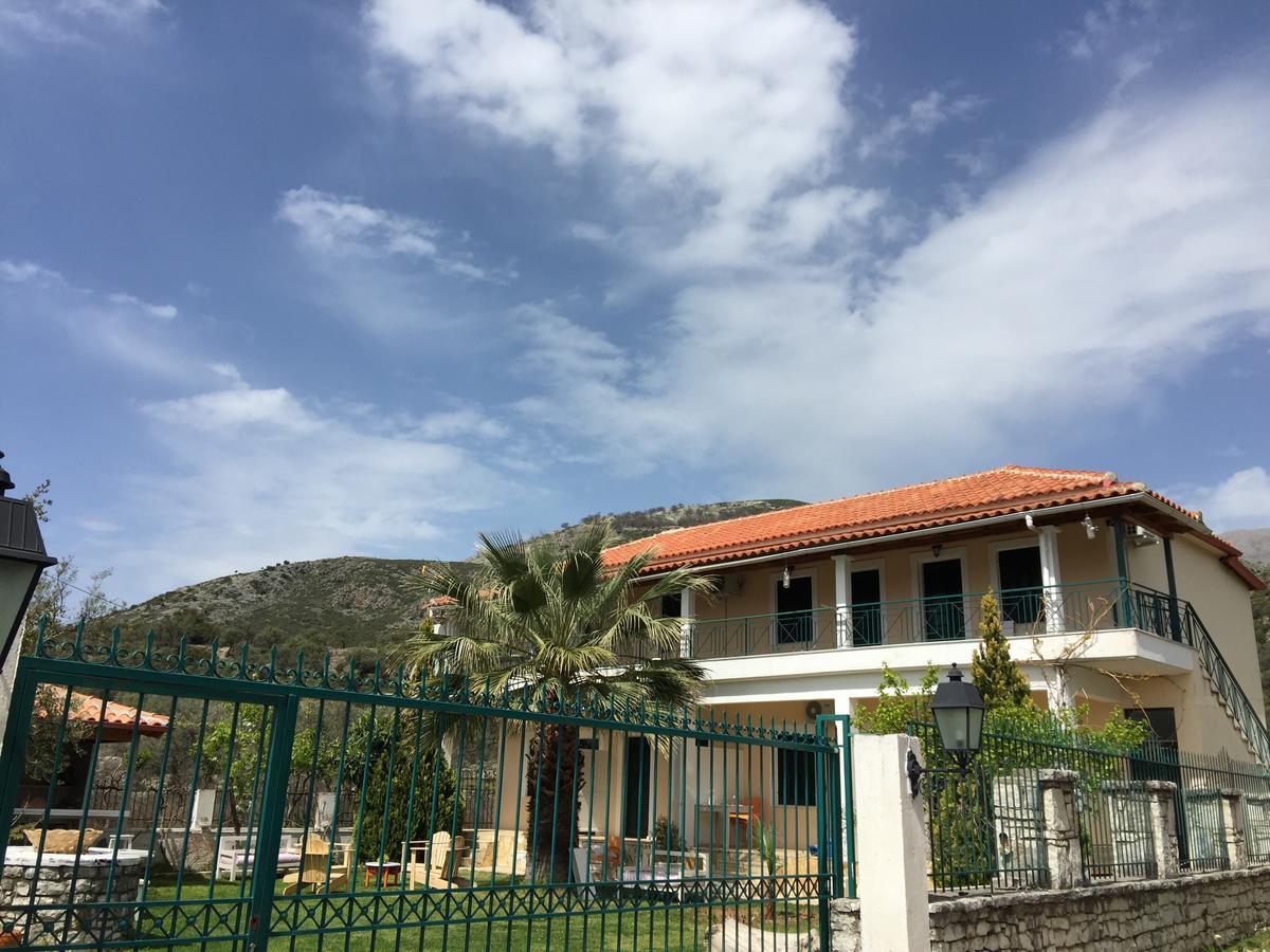 Green House Himare Luaran gambar